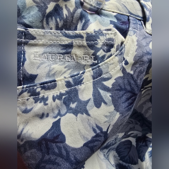 Lauren Ralph Lauren Blue and White Floral Pants - Picture 4 of 11